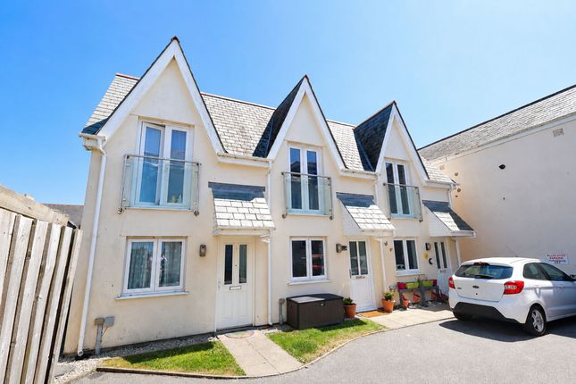1 bed property, in Tower Road, £220,000