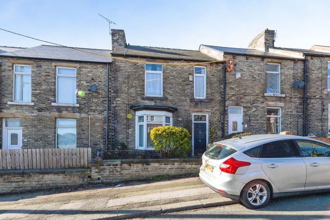 3 bed property, in Whitehouse Lane, £100,000
