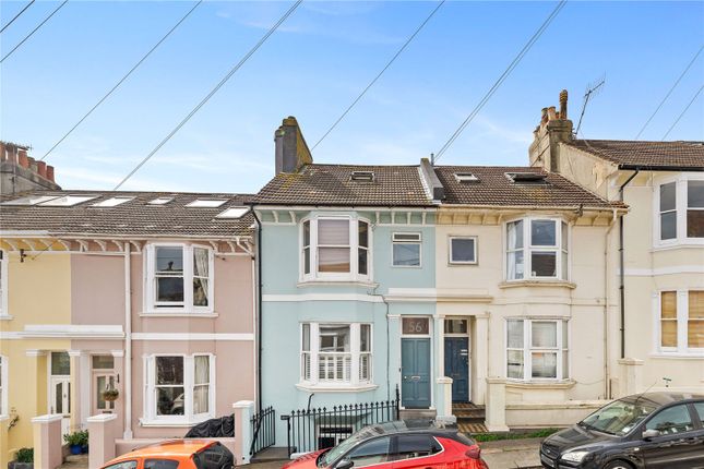 1 bed property, in Hamilton Road, £280,000
