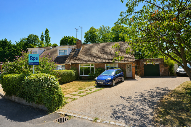 3 bed property, in Hillside Way, £700,000