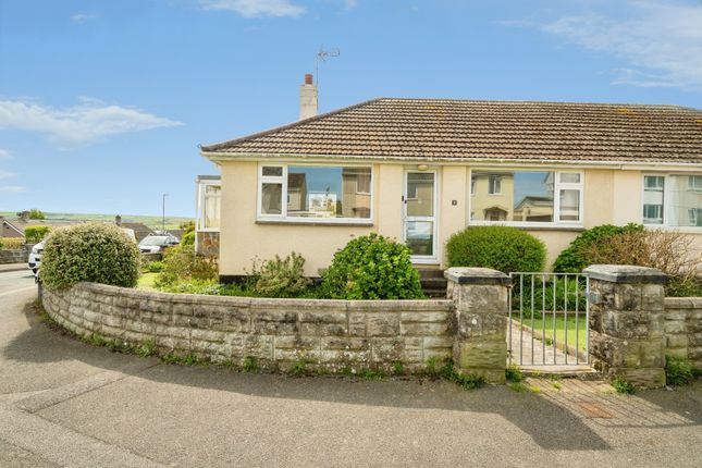 2 bed property, in Roeselare Avenue, £270,000
