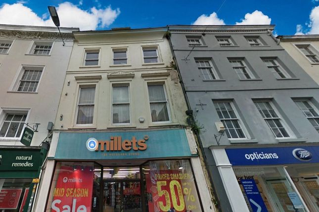Studio, in High Street, £229,999