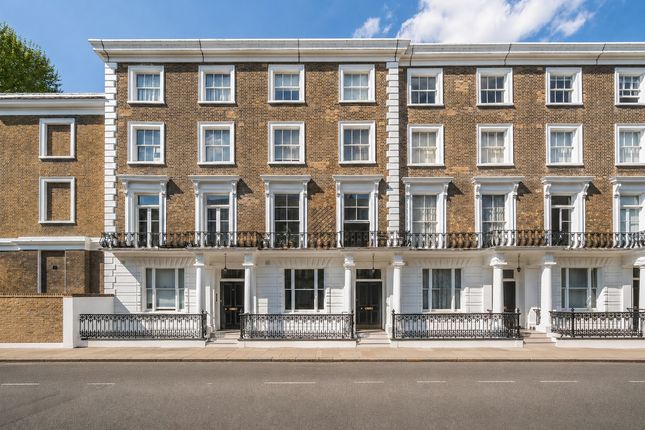 1 bed property, in Orsett Terrace, £450,000