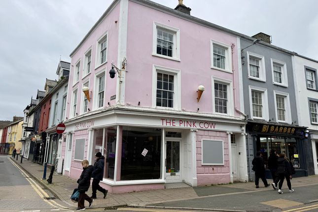 1 bed property, in Pier Street, £179,995