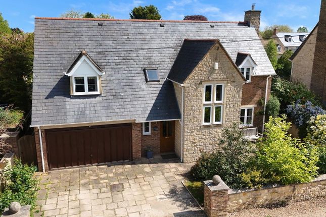 4 bed property, in Abingdon Road, £650,000