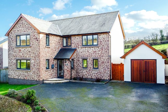 4 bed property, in Hoarwithy, £650,000