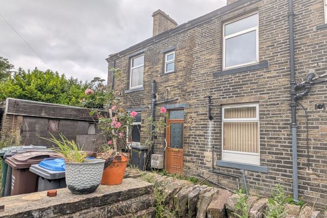 2 bed property, in 4 Prospect Place, £65,000