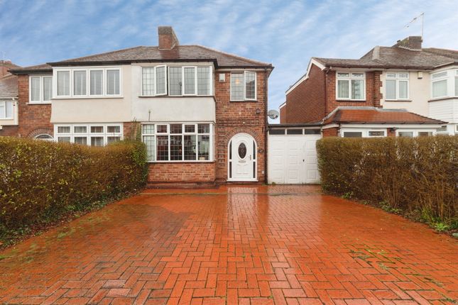 3 bed property, in Stanton Road, £330,000