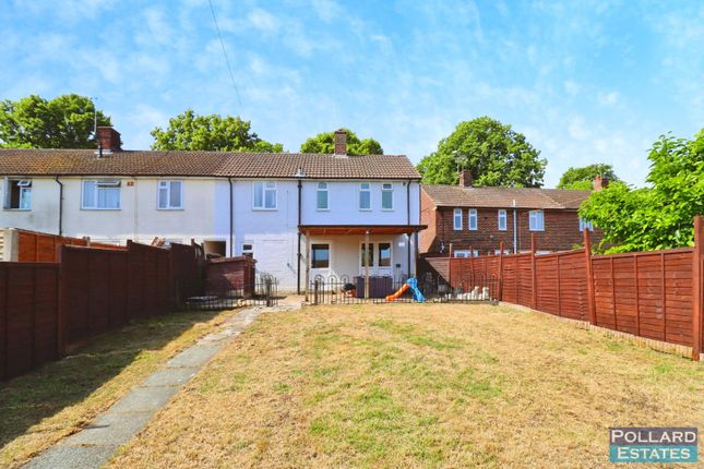3 bed property, in Beechings Way, £290,000