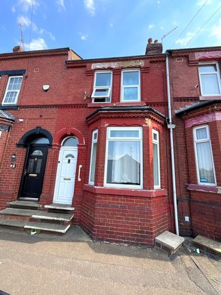 3 bed property, in Shadyside, £115,000