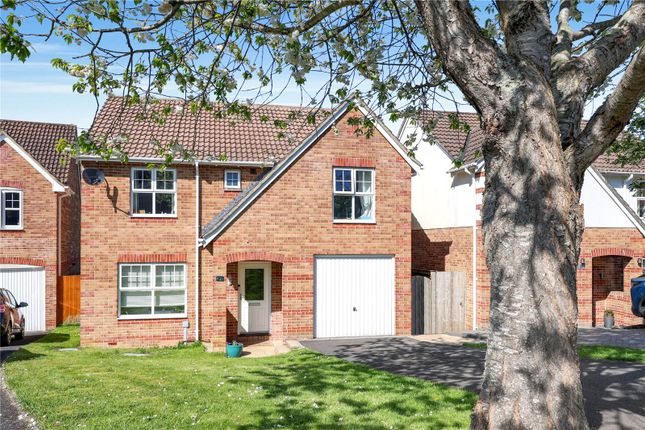 4 bed property, in Coppice Gate, £400,000