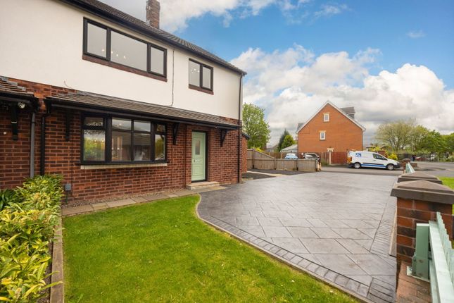 3 bed property, in Westleigh Lane, £290,000
