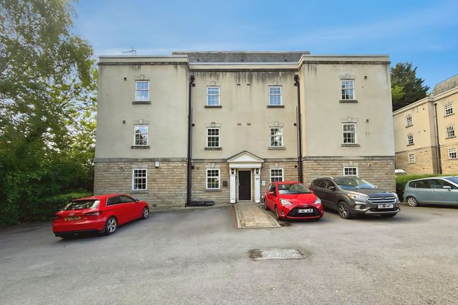 2 bed property, in Indigo Court, £105,000