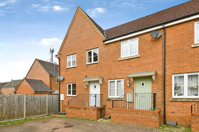 3 bed property, in Dairy Way, £240,000