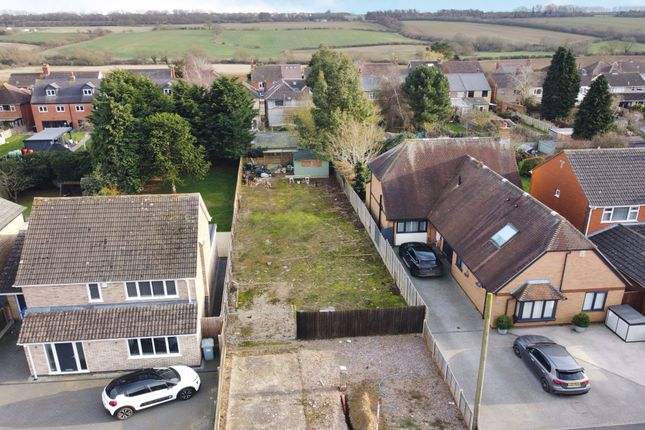 Land, in Federation Avenue, £135,000