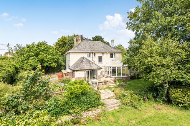 6 bed property, in Tytherleigh, £595,000