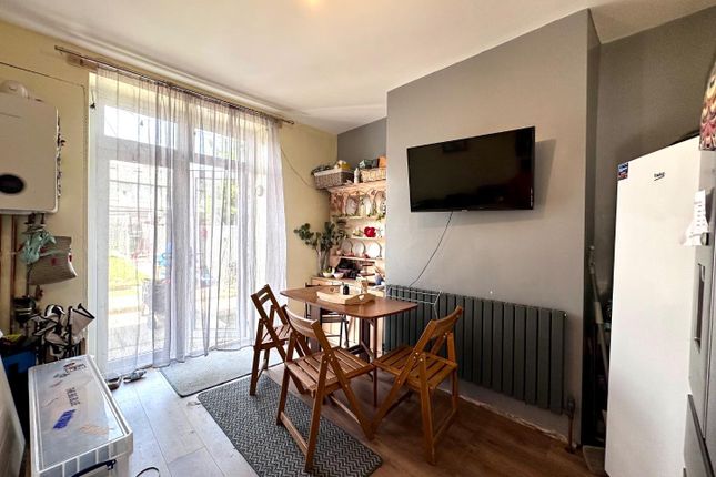 3 bed property, in Dalton Green Lane, £175,000