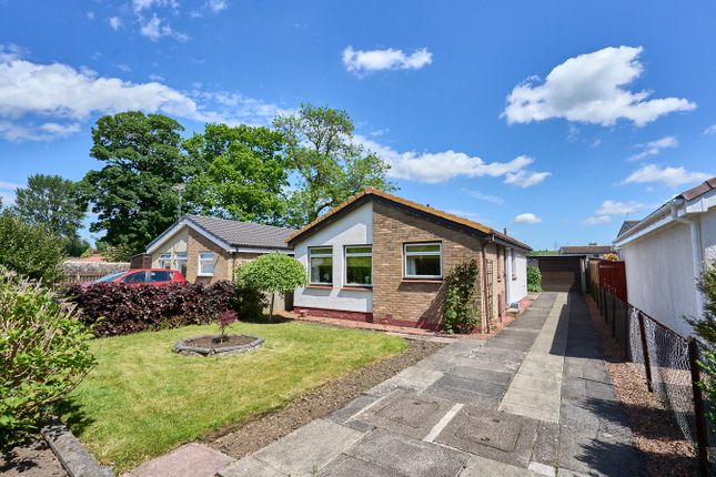 2 bed property, in Milton Close, £209,995