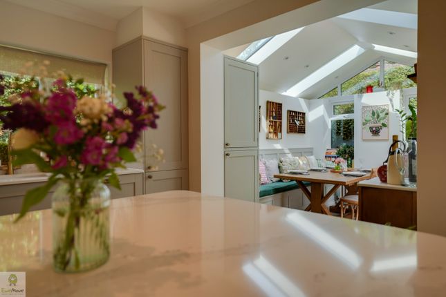 3 bed property, in Jalna Top Road, £575,000