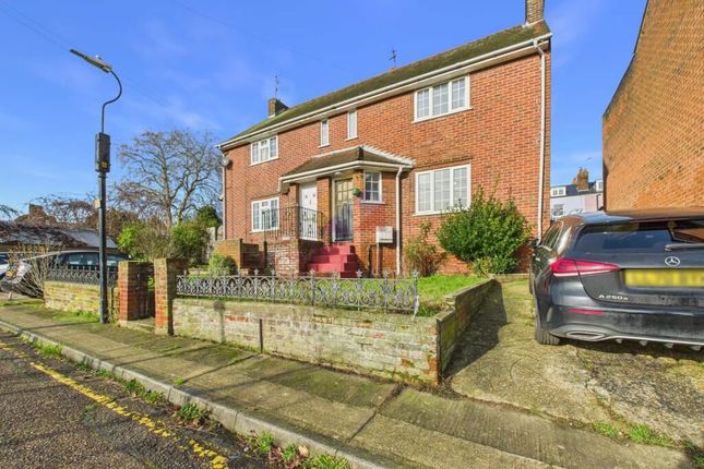 3 bed property, in St. Julian Grove, £165,000