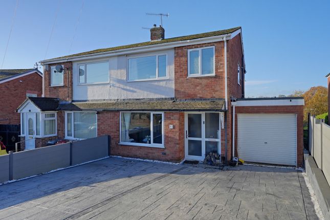 3 bed property, in Fair View Road, £300,000