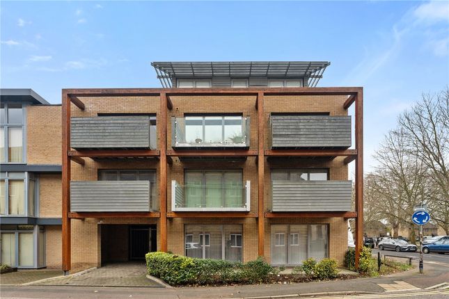 1 bed property, in New Street, £250,000