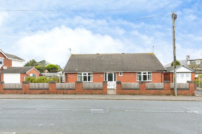 5 bed property, in Carr Head Lane, £350,000