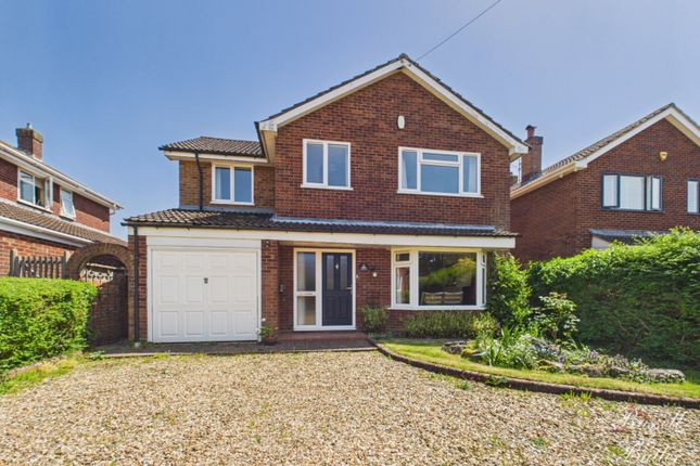 4 bed property, in Moreton Road, £600,000