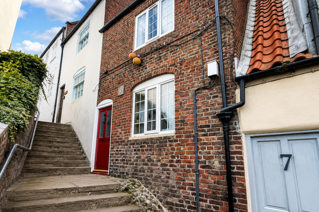 3 bed property, in Salt Pan Well Steps, £145,000