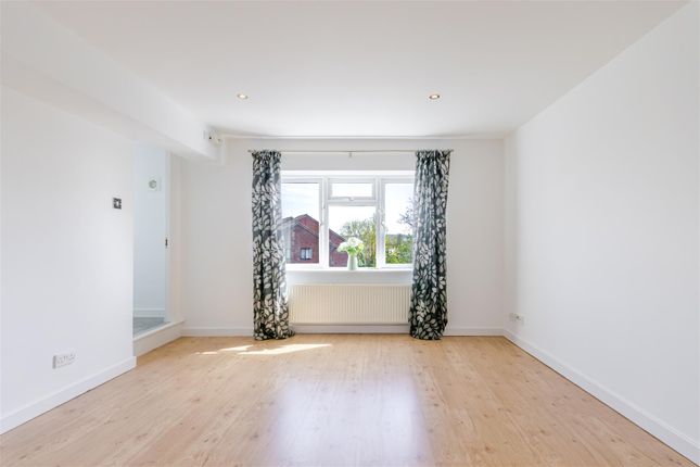 Studio, in Rayners Lane, £160,000