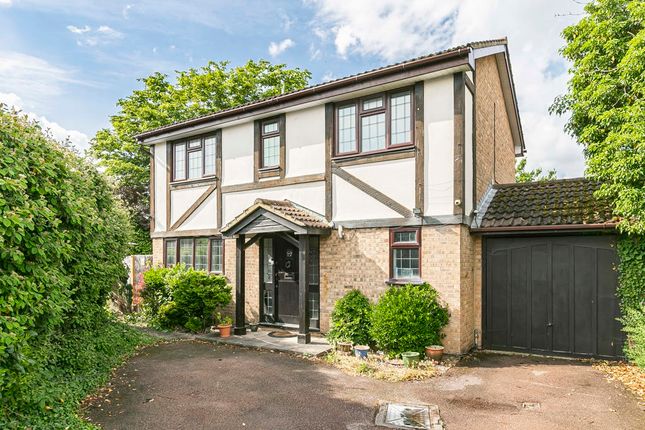 4 bed property, in Ambleside Way, £610,000