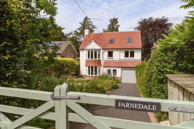 5 bed property, in Farnedale, £895,000