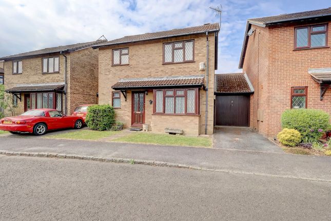 3 bed property, in Clayfields, £550,000