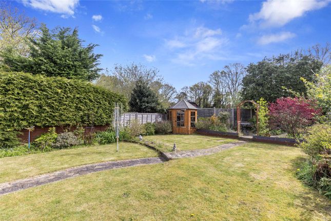 2 bed property, in Pitsham Wood, £475,000