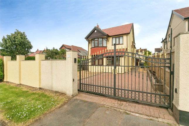 4 bed property, in Warren Drive, £475,000