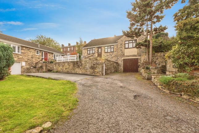 3 bed property, in Elm Street, £300,000