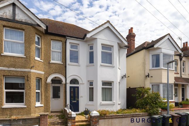 3 bed property, in Cambridge Road, £255,000
