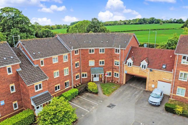 2 bed property, in Spring Gardens, £135,000