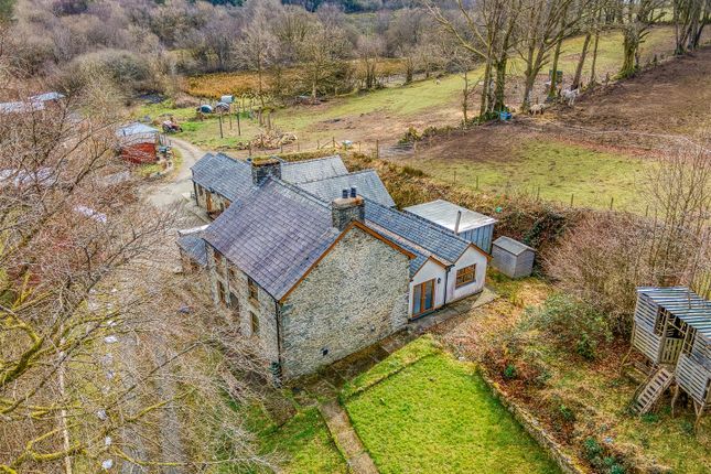 6 bed property, in Cellan, £750,000