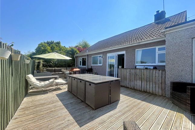 4 bed property, in Quarry Road, £400,000