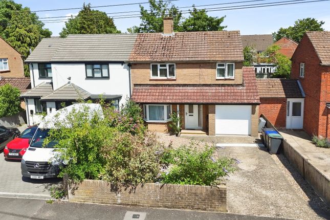 4 bed property, in Eight Acres, £575,000