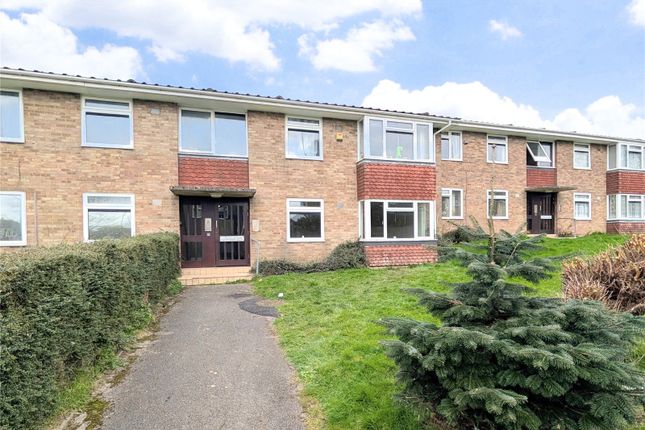 1 bed property, in Egmont Road, £100,000