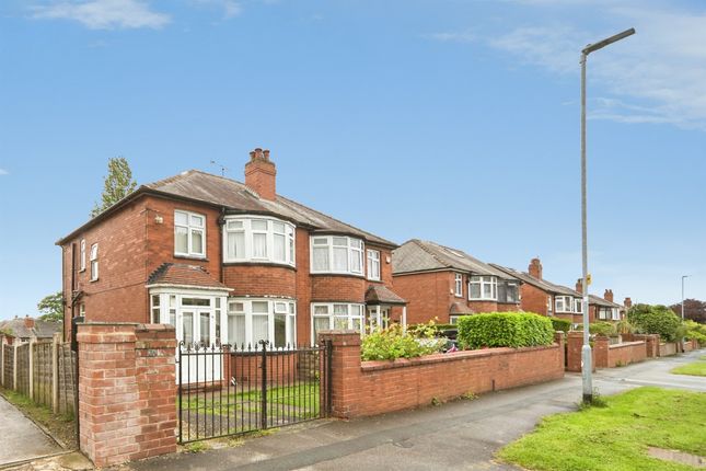 3 bed property, in Arlington Road, £325,000