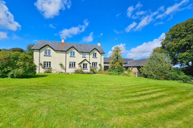 6 bed property, in Moretonhampstead, £1,200,000
