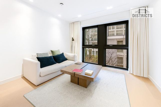 1 bed property, in Lincoln Square, £1,000,000
