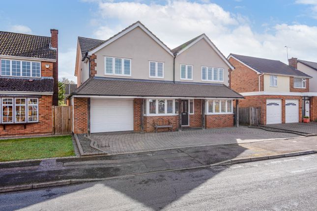 5 bed property, in Woodstock Road, £1,150,000