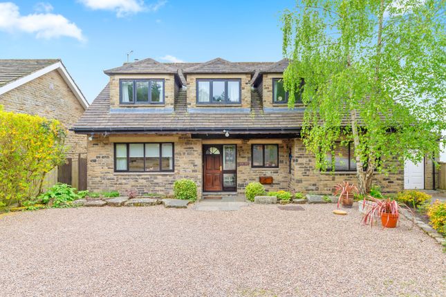 4 bed property, in Hillings Lane, £680,000