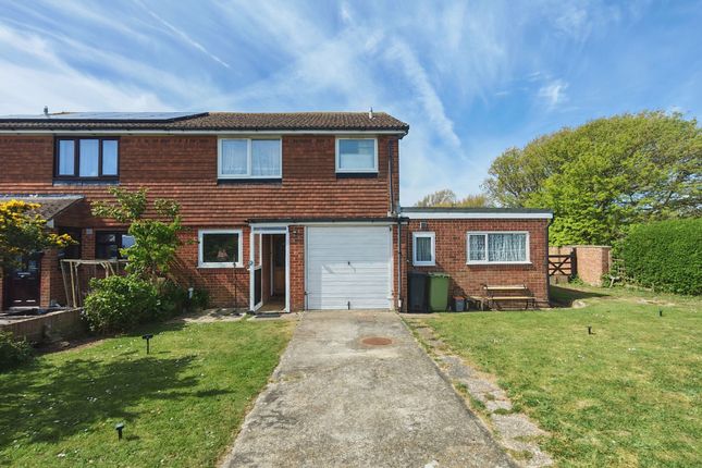 3 bed property, in Lydd Road, £365,000