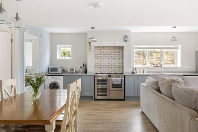 3 bed property, in Knighton Lane, £495,000
