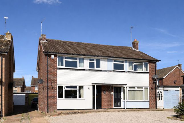 3 bed property, in Orchard Road, £400,000